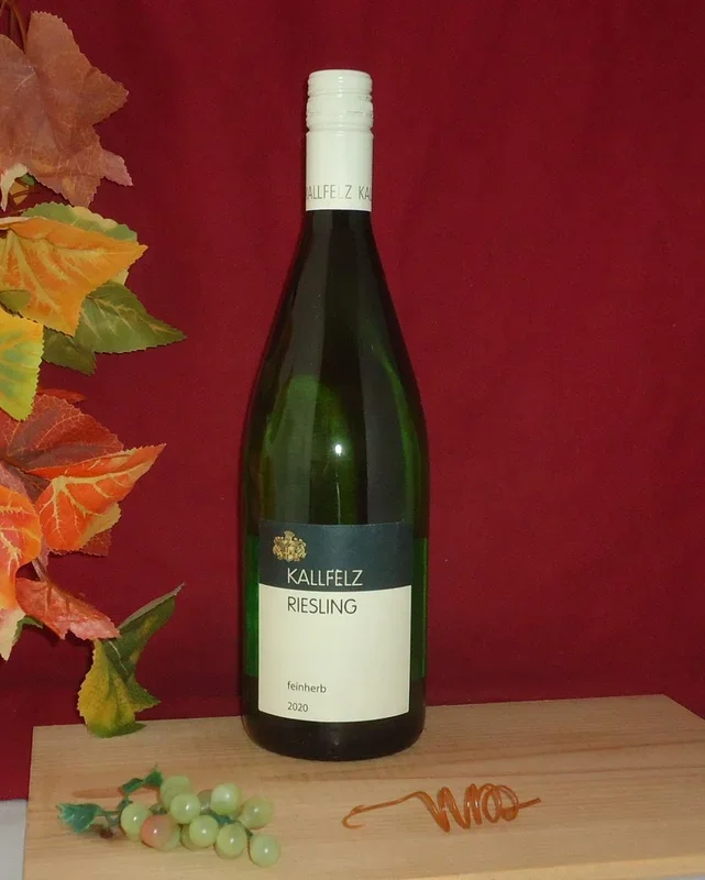 2024 Kallfelz Riesling feinherb 1L