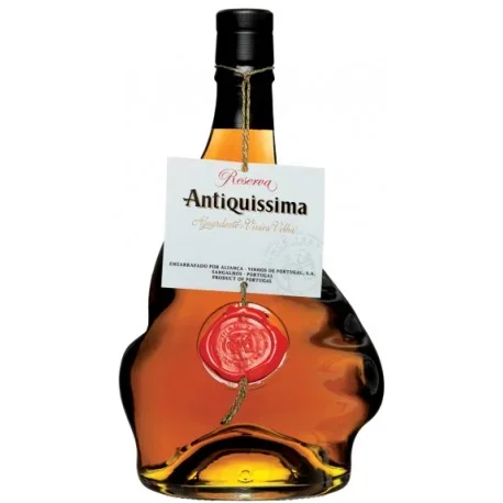 Aguardente Antiquissima 70cl | PortugalGetWine.com