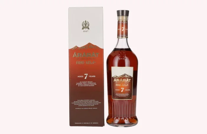 Ararat 7 Years Old 40% Vol. 0,7l in Geschenkbox