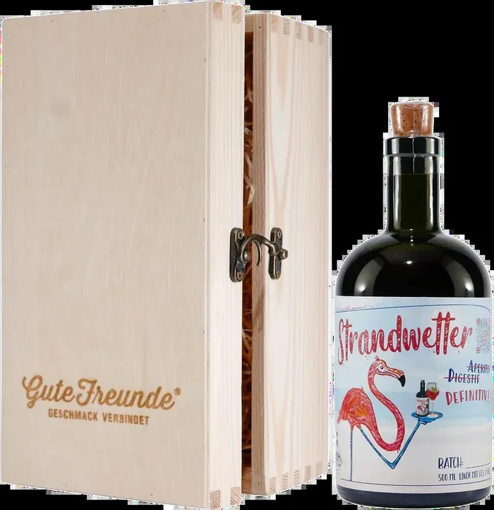 Beach weather cocktail liqueur with wooden gift box