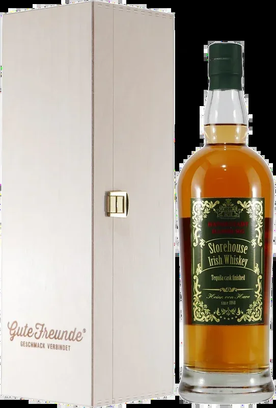 Hanseatic City of Hamburg Storehouse Irish Whiskey with wooden gift box