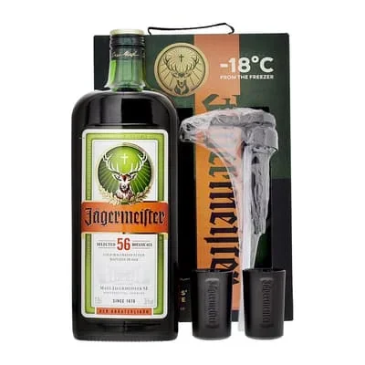 Jägermeister Kräuterlikör 175cl Traveller’s Exclusive Pack mit 2 Shotgläsern und Pumpe