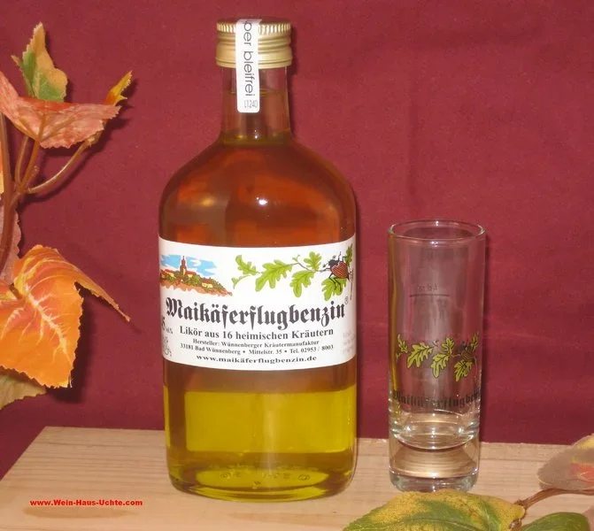 Maikäferflugbenzin Kräuter. +1 Glas