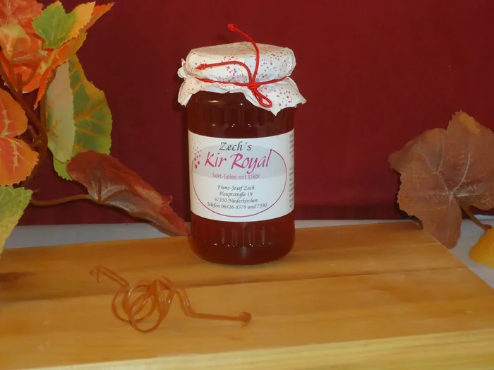 Pfälzer Weingelee Kir Royal