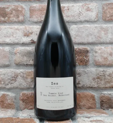Tommie Sjef Zes 2023 Lambic/Geuze – 1,5 L