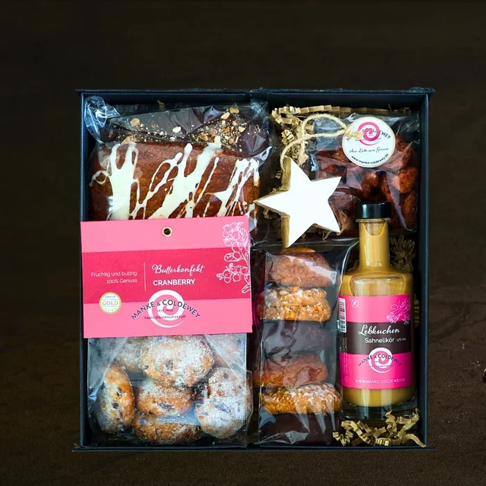 Wunderschöne Weihnacht Geschenkbox (8x Lebkuchen + 1x Cranberry-Butterkonfekt + 1x Likör + 1x Mandeln)
